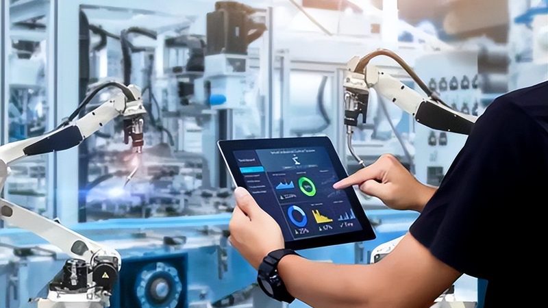 软件质量是衡量开发公司实力的关键指标。以下因素值得关注：